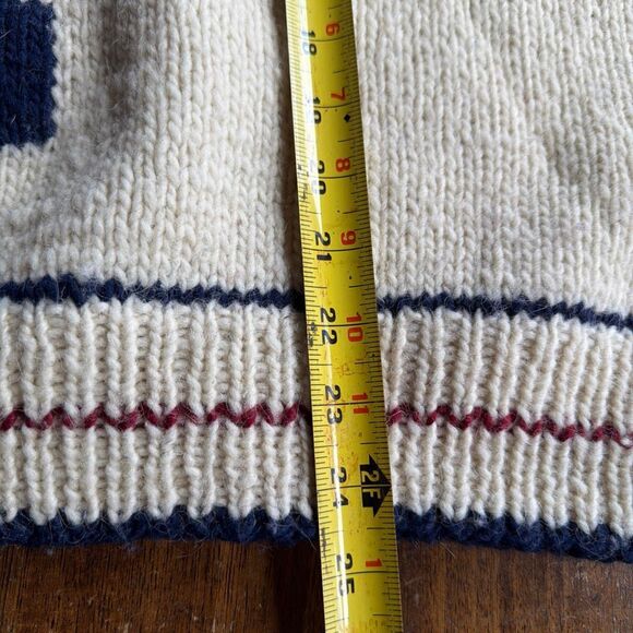 Vintage Wool Penn Quakers University of Pennsylvania Hand knit Sweater Med Lg - Picture 7 of 9